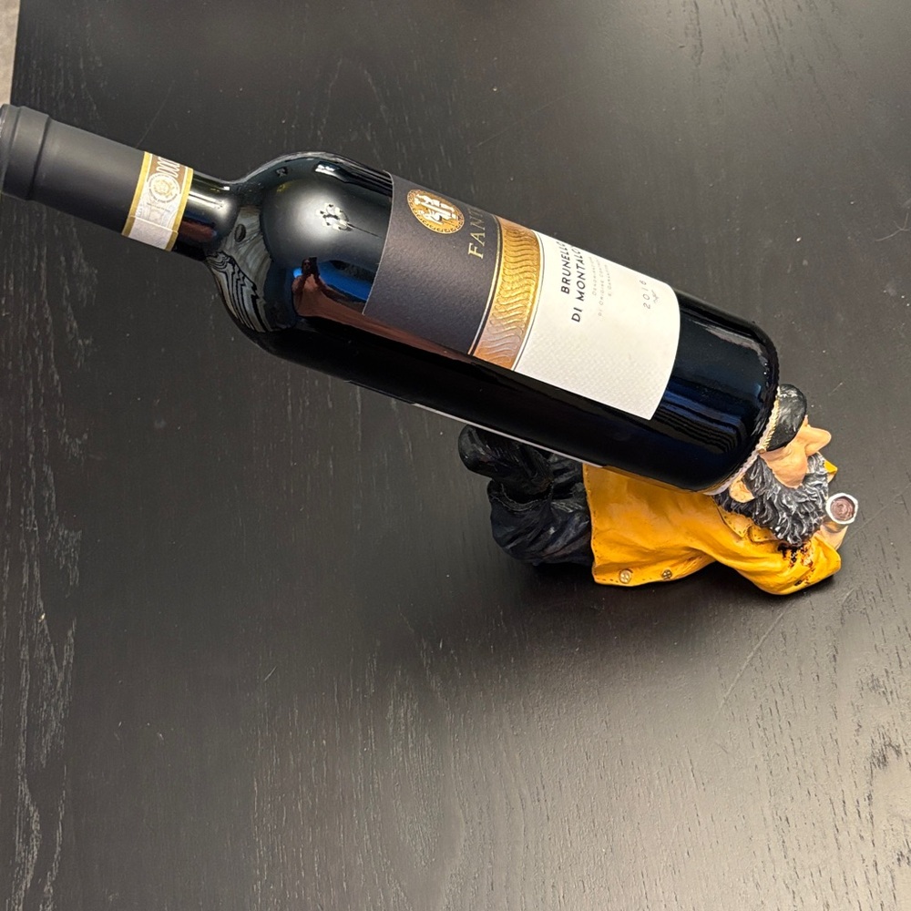 Nautical ship captain wine bottle holder